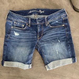 AMERICAN EAGLE OUTFITTERS LONG DENIM SHORTS SIZE 6